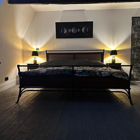 リューベックUrlaub Im Historischen Muellerhaus, Dachgiebelアパートメント エクステリア 写真
