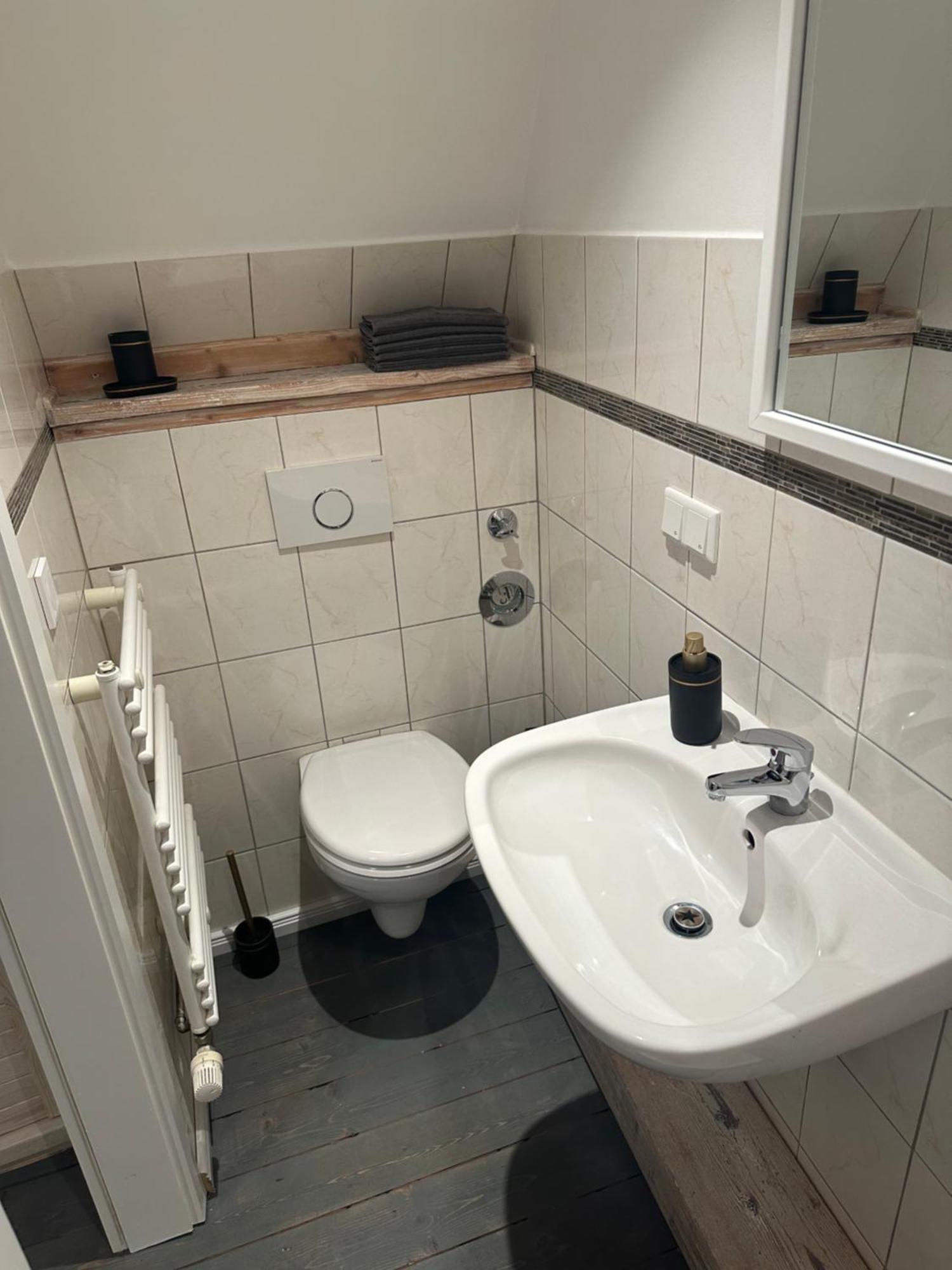 リューベックUrlaub Im Historischen Muellerhaus, Dachgiebelアパートメント エクステリア 写真